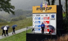 Проливен дъжд и предимство за САЩ на старта на Ryder Cup