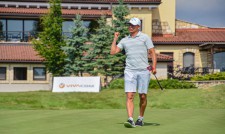 Красимир Балъков играе в голф турнир на Черноморието